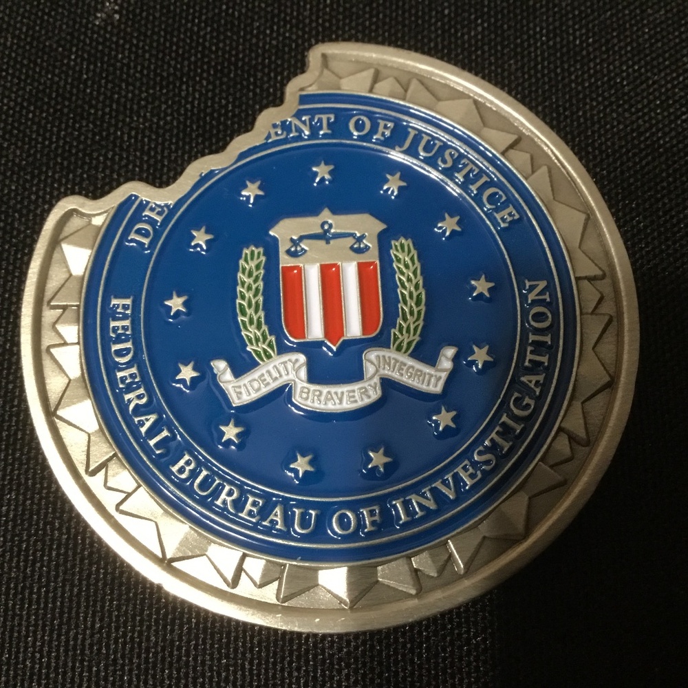 FBI Miami Challenge Coin Nice BITE! Shark/ FBI Logo other - Picture 3 of 7